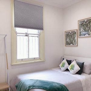 Serene Double Studio - Mins To Station & Unsw